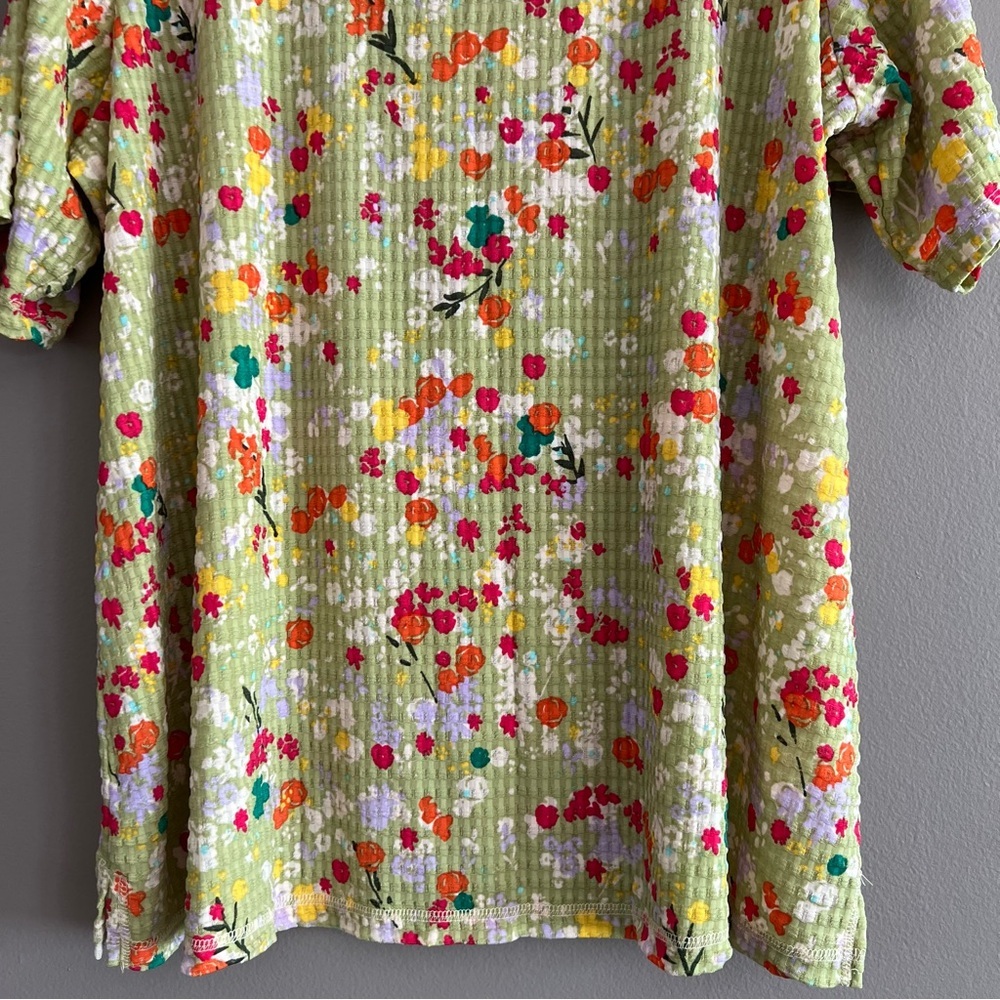 LOGO Layers by Lori Goldstein Floral Print Waffle Mesh Top Women Sz 1X Slinky - Picture 6 of 14
